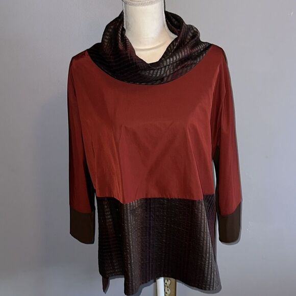 IC Collection Rust Crop Top W/ Stripe Contrast - Picture 11 of 11